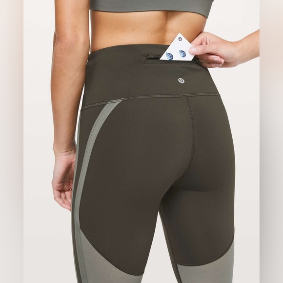 Lululemon Zip The Line Crop size 4 - Picture 6 of 8